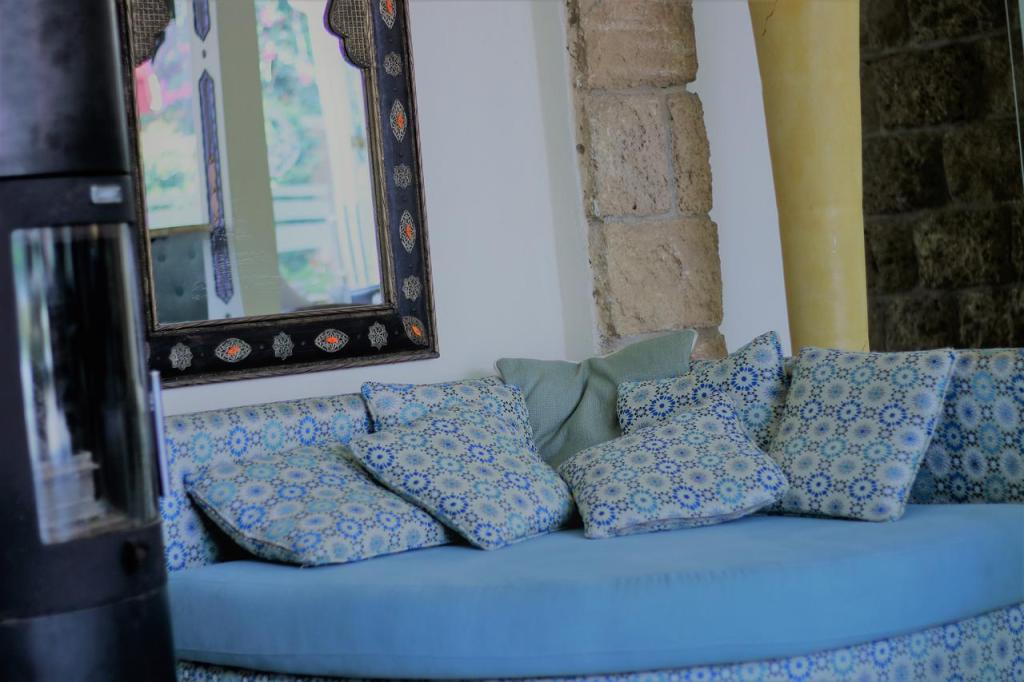 שמיים בארץ שמיים בארץ