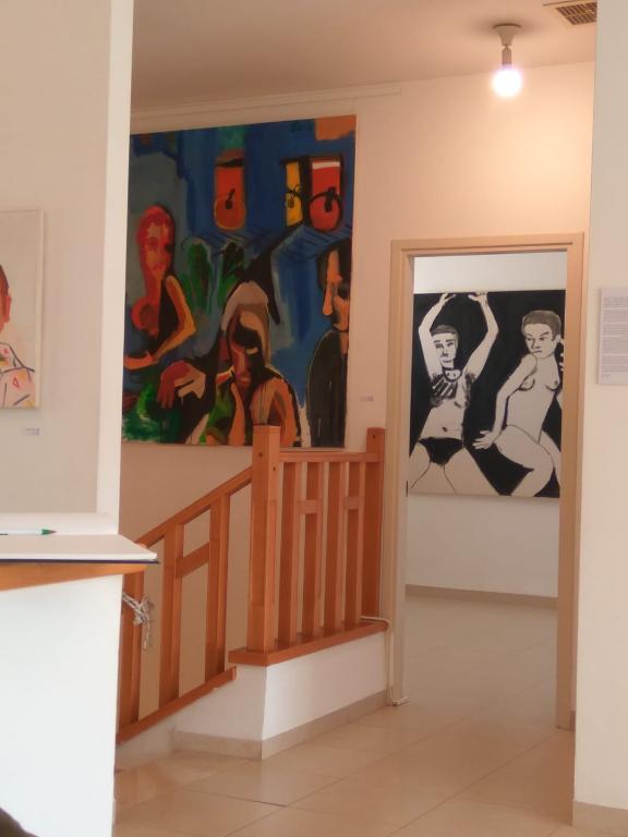 גלריה טל גלריה טל