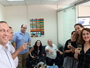 נוטריון ועורך דין יריב קדם