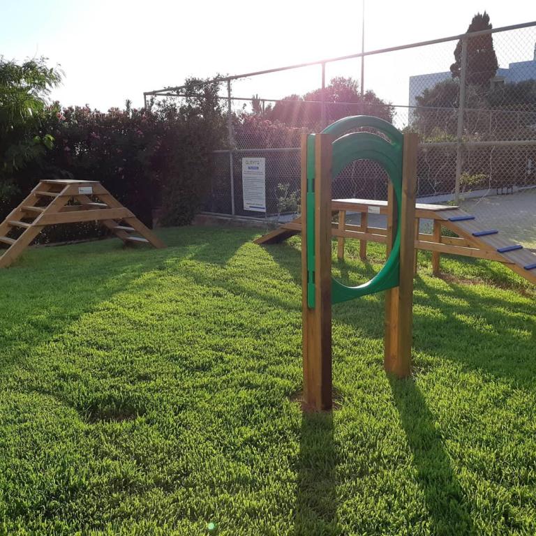 אורן מתקני משחקים אורן מתקני משחקים