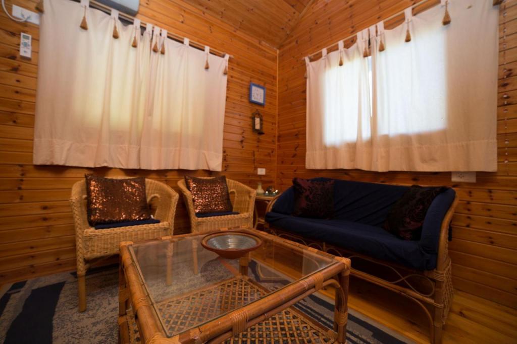 עופרים בקתות נופש עופרים בקתות נופש