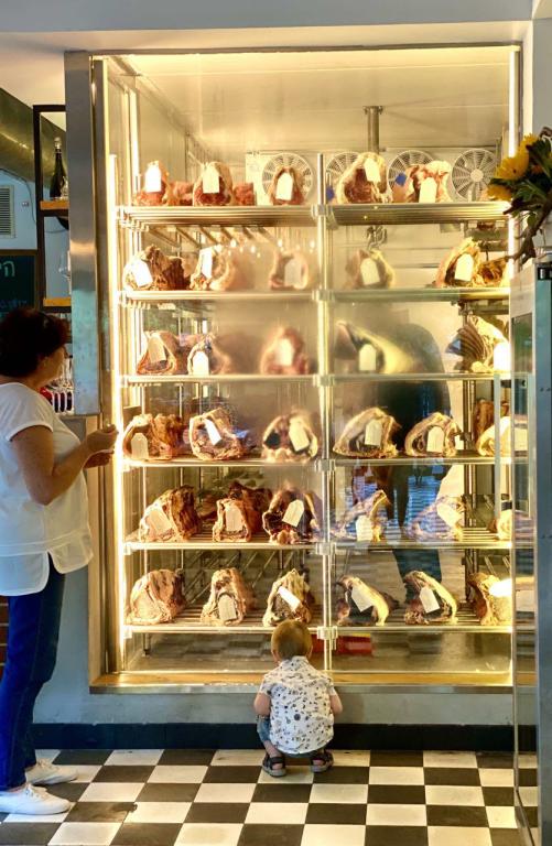 מו ומו מו ומו