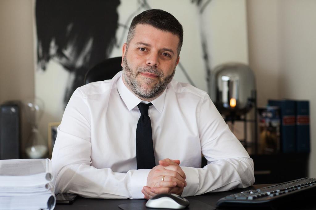 דיין דובב כפיר דיין דובב כפיר