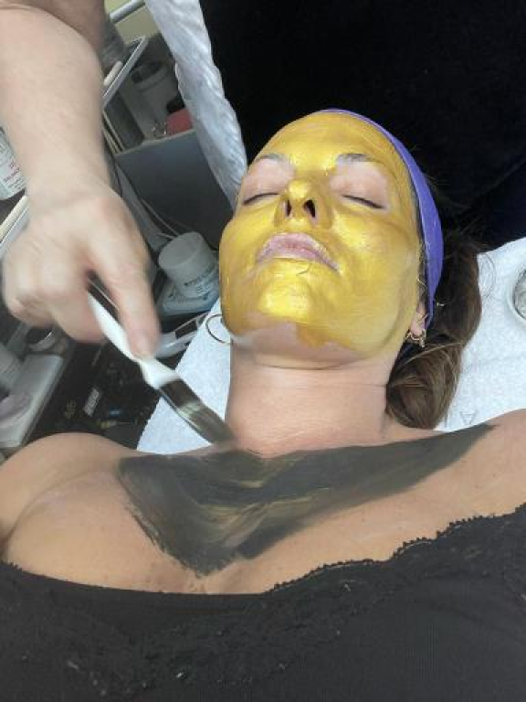 אדלה זינגר אדלה זינגר