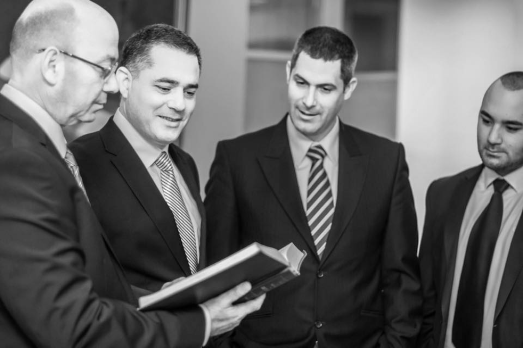 Cohen & Straschnov Cohen & Straschnov