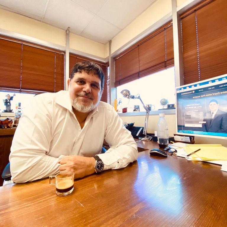 בר טוב עמית בר טוב עמית