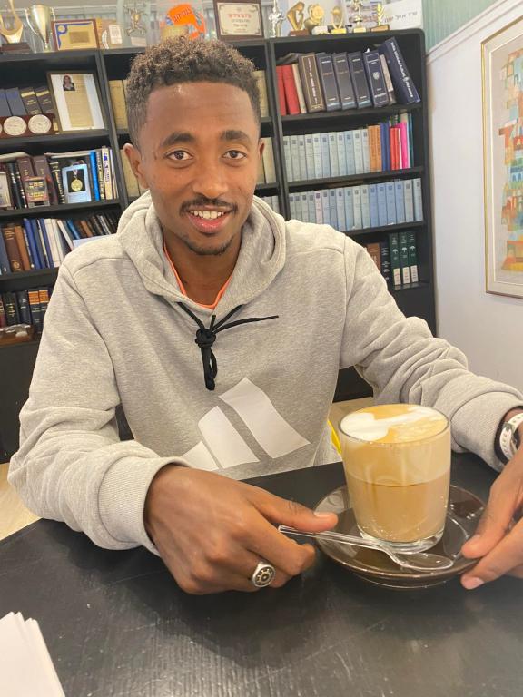 יפה צבי יפה צבי