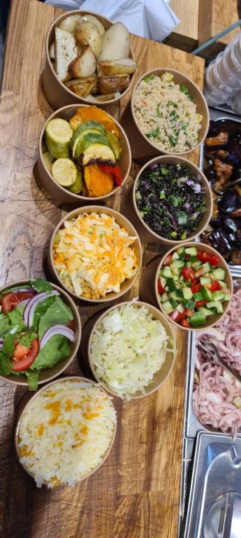 רד רוסטר רד רוסטר