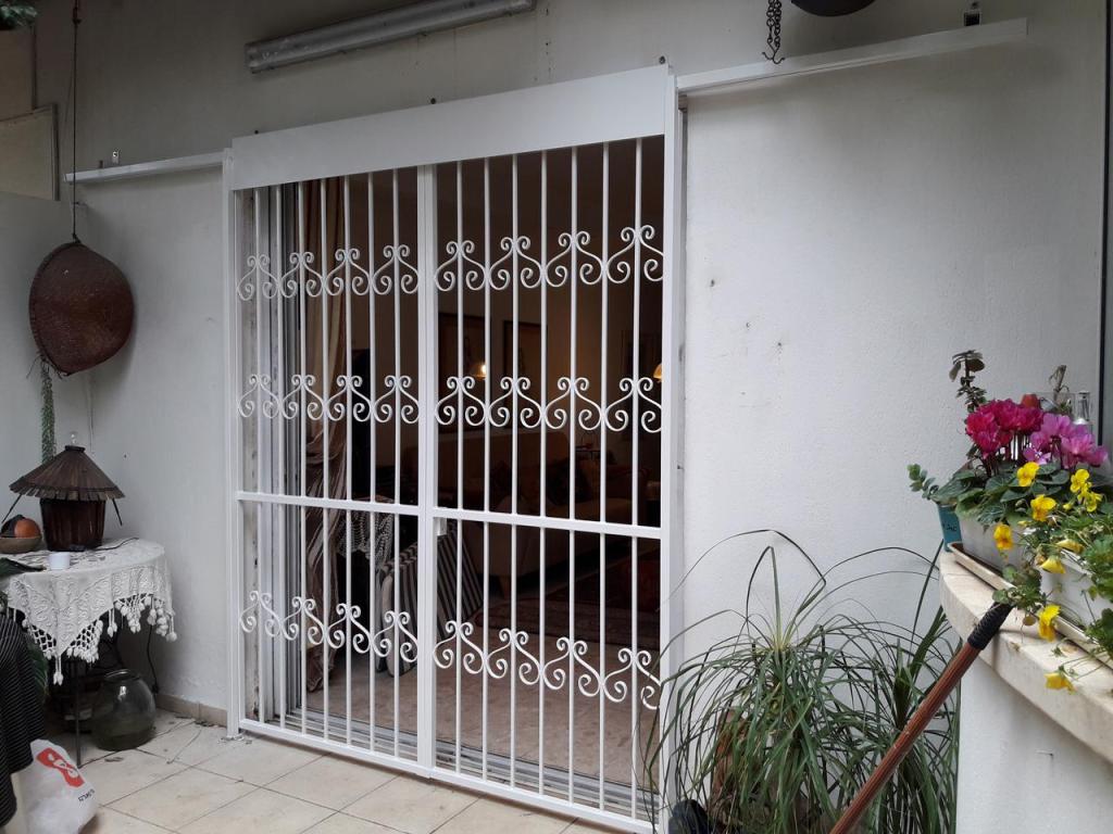 מסגריית נחום בהנהלת רוני מסגריית נחום בהנהלת רוני