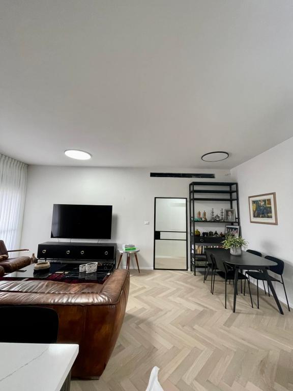 דיין ארז דיין ארז