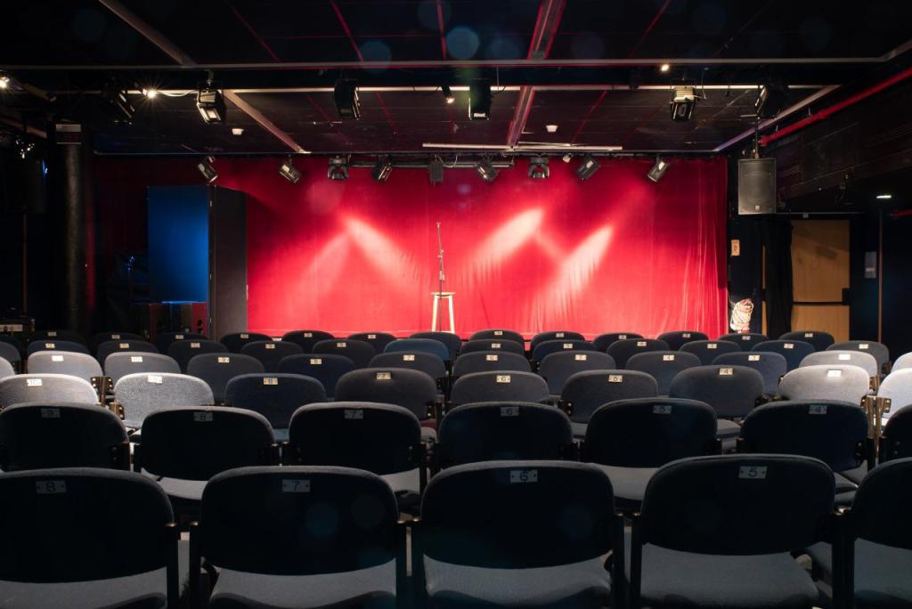 תיאטרון גבעתיים תיאטרון גבעתיים