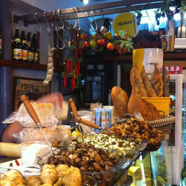 מעדניית יום טוב מעדניית יום טוב