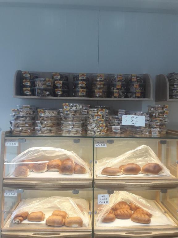 מאפיית אלונושקה מאפיית אלונושקה