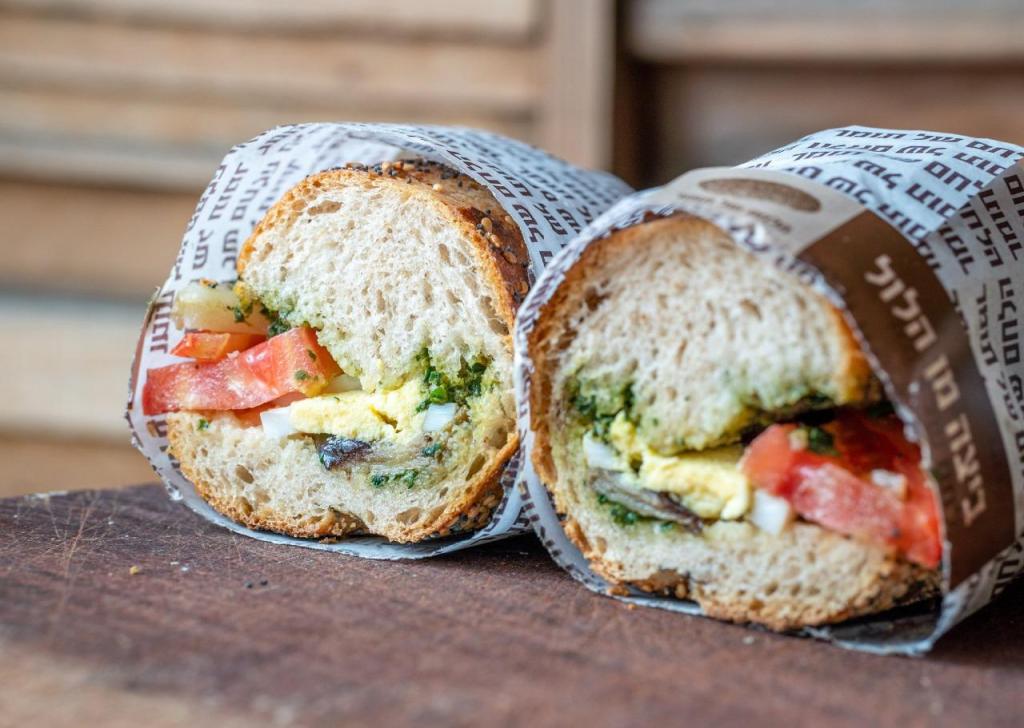 הלחם של תומר הלחם של תומר