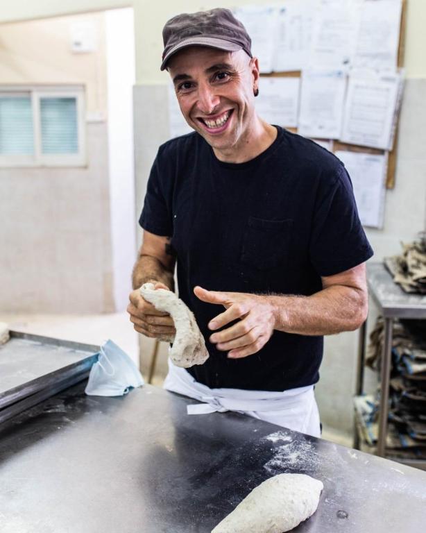 הלחם של תומר הלחם של תומר