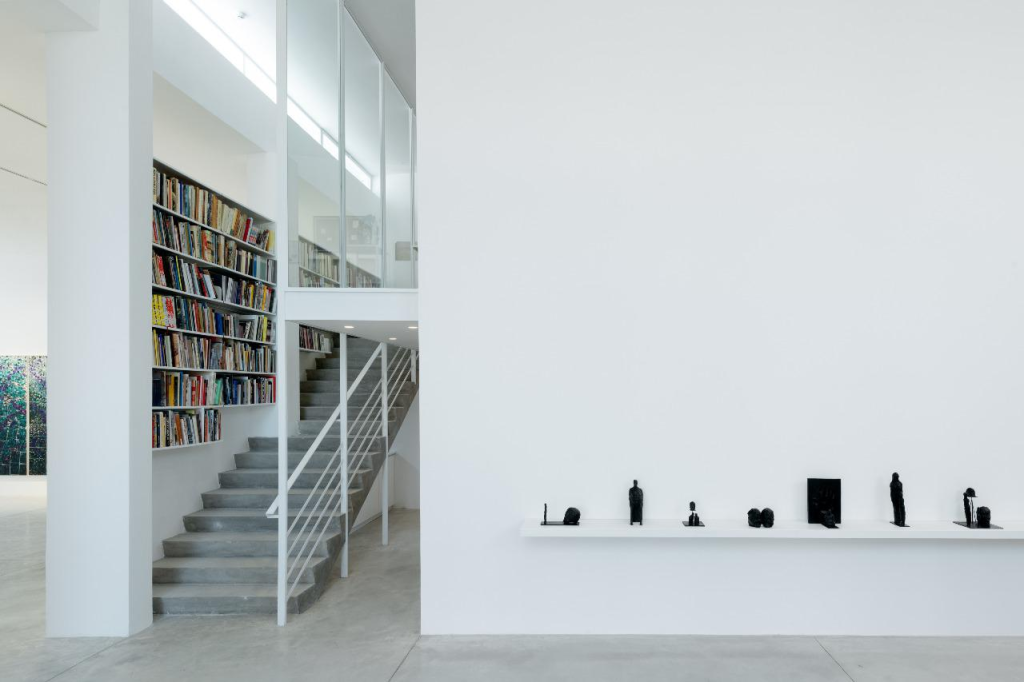 גלריה גורדון גלריה גורדון