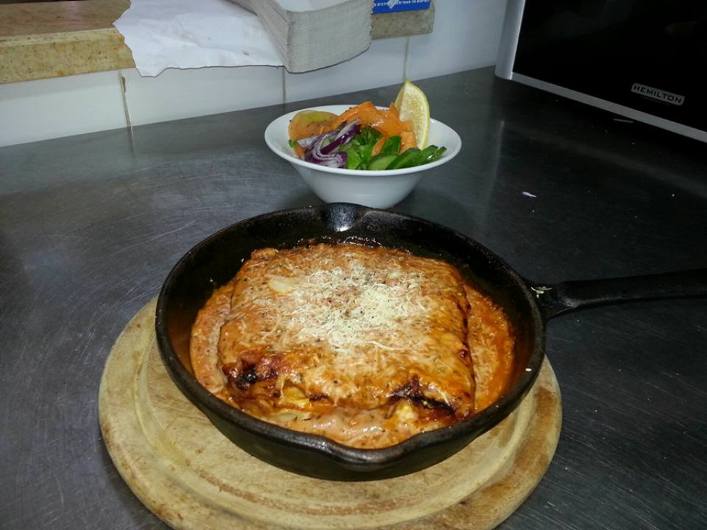 קפה מקסימילאן קפה מקסימילאן