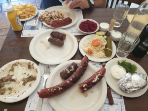 קפה גלידה יונק