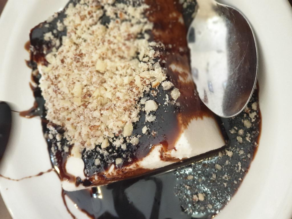 קפה גלידה יונק קפה גלידה יונק