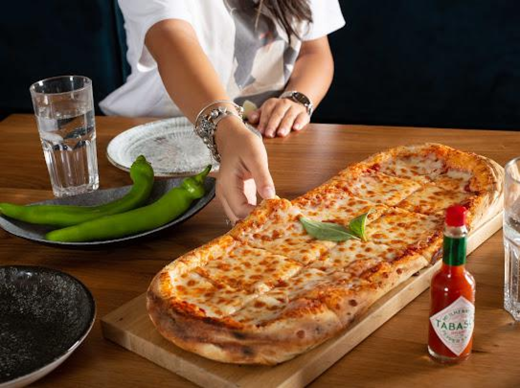 פיצה מטר פיצה מטר