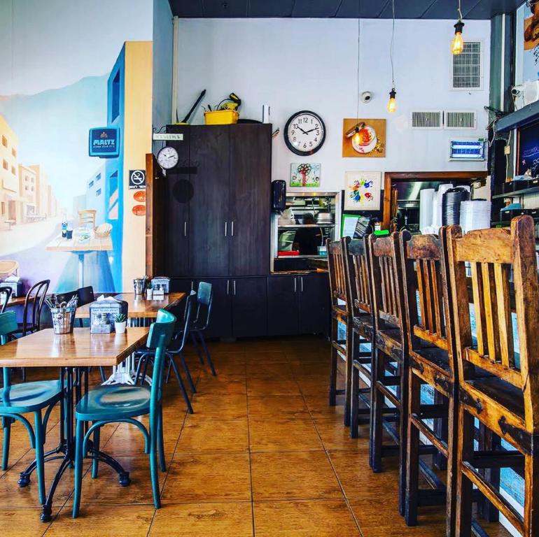 חומוסים חומוסים