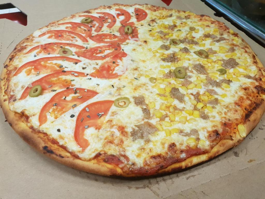 פיצה לה צ'צ'ה פיצה לה צ'צ'ה