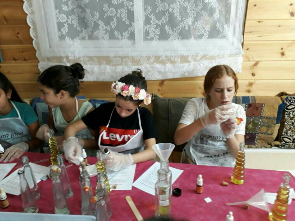 מלכה לב מלכה לב