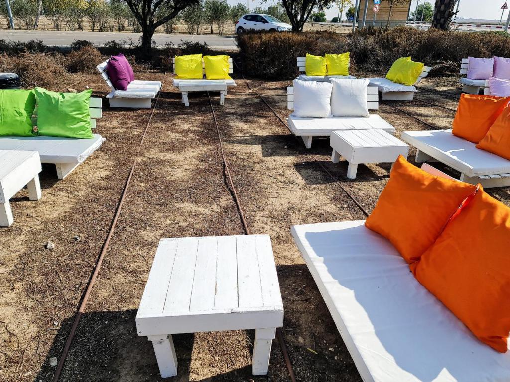 כיסאות מוסיקאליים כיסאות מוסיקאליים