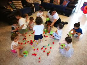 המשפחתון הקסום של קארן
