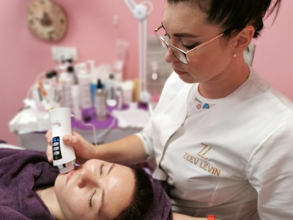 עיצוב שיער זאב לוין עיצוב שיער זאב לוין