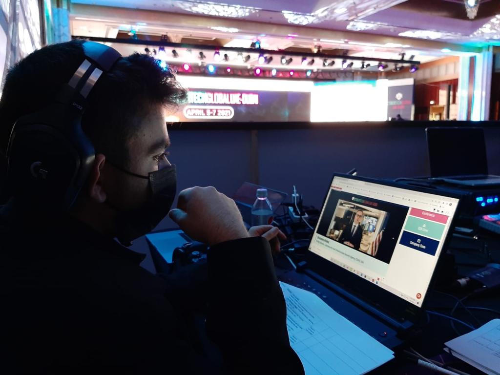 איוונט אקט איוונט אקט