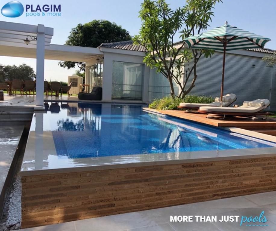 פלגים בריכות ועוד פלגים בריכות ועוד