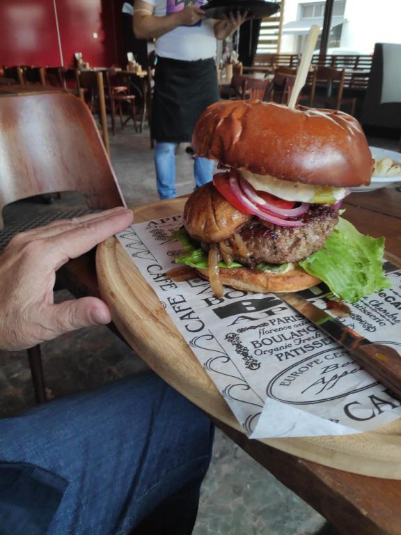 בורגר בר המלכה בורגר בר המלכה