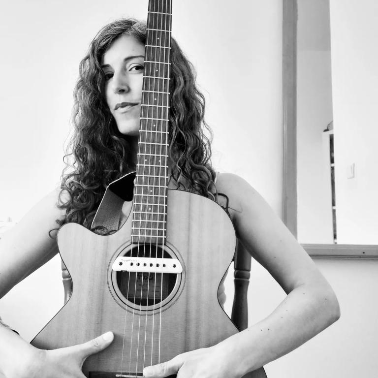 אבישג זיו שירה לקול אבישג זיו שירה לקול