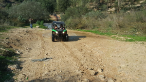 טרקטורוני עמק חפר