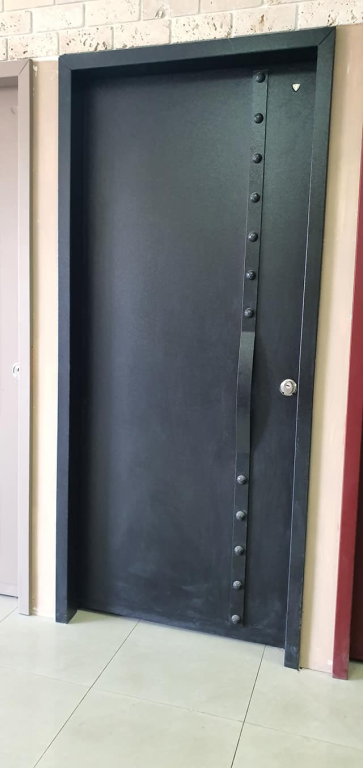 עמוס דלתות ומיגון עמוס דלתות ומיגון