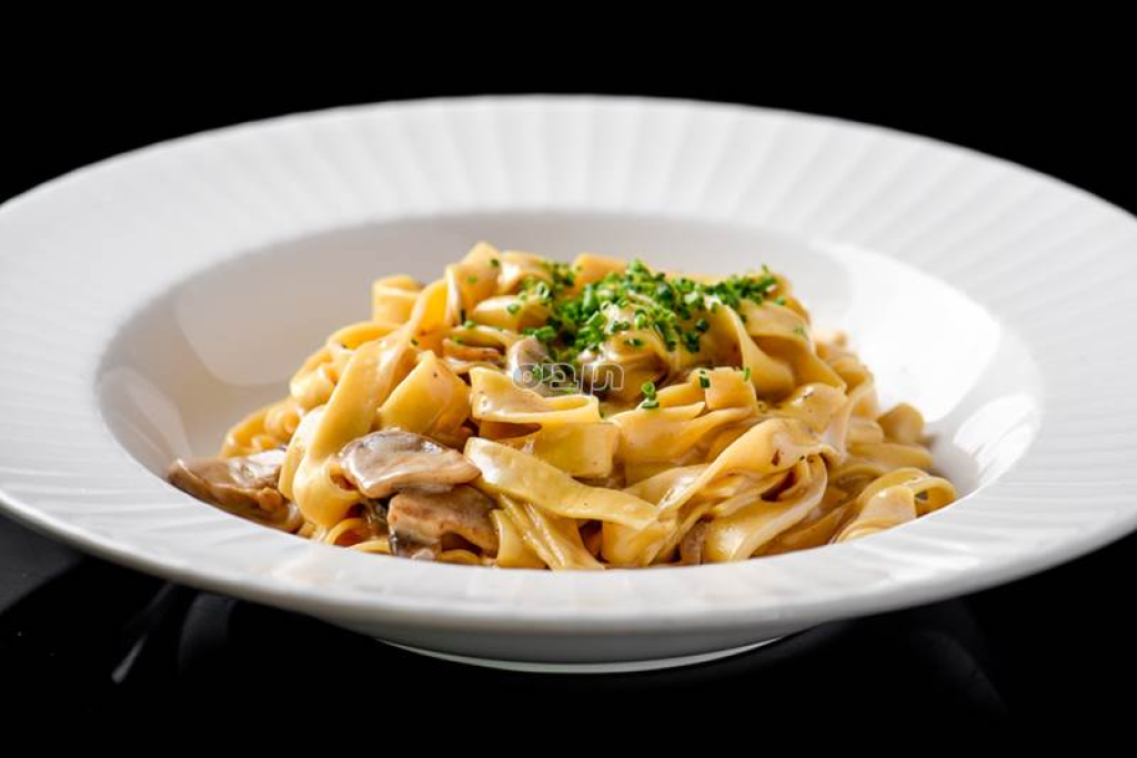 פיאנו פיאנו פיאנו פיאנו