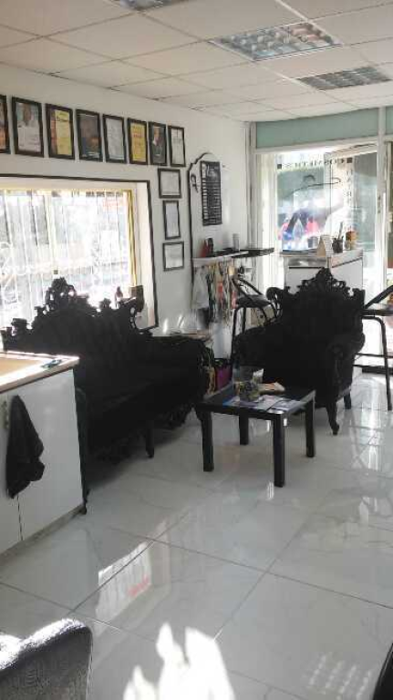 ואלרי Valerie ואלרי Valerie