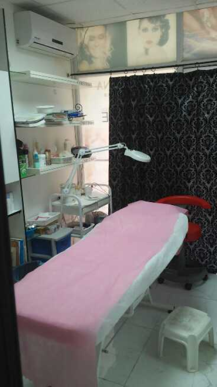 ואלרי Valerie ואלרי Valerie