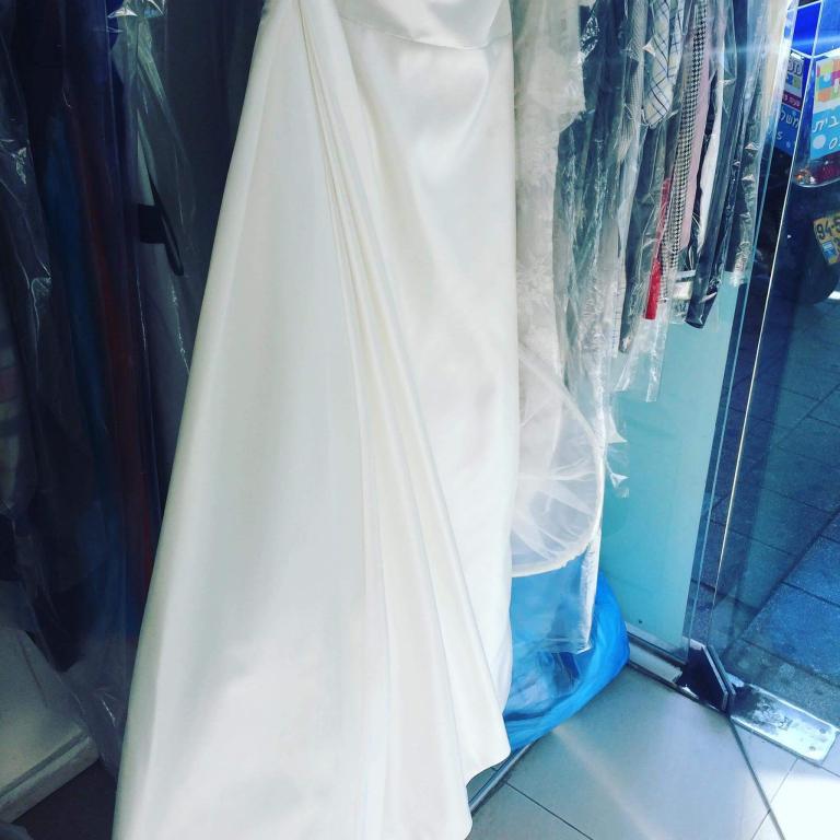 מכבסת הצבעוני והלבן מכבסת הצבעוני והלבן