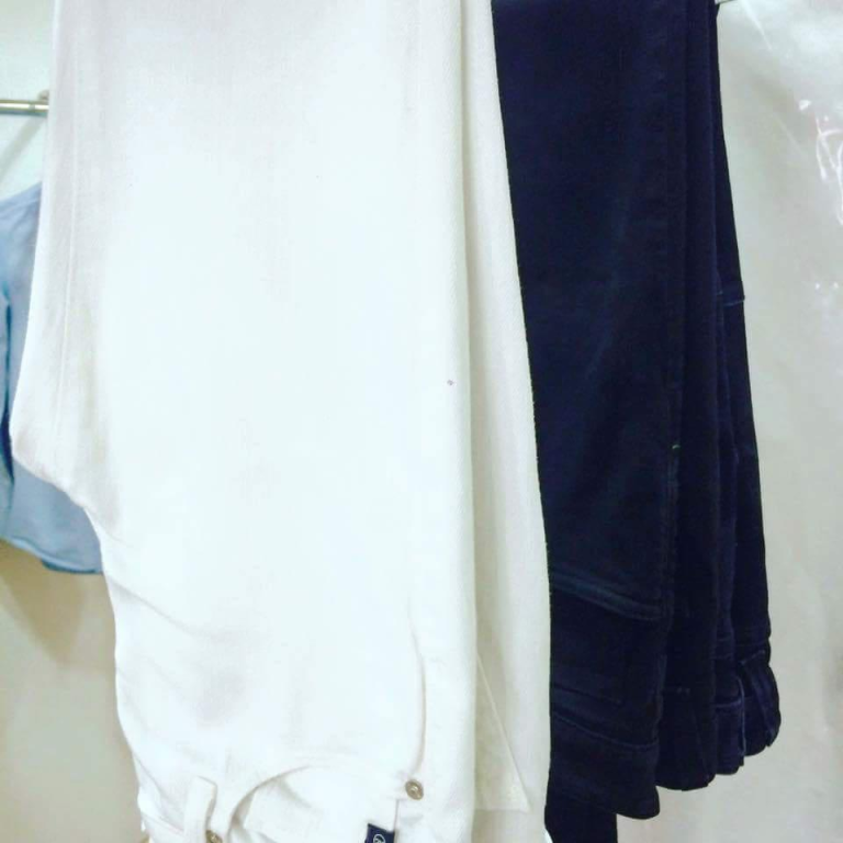 מכבסת הצבעוני והלבן מכבסת הצבעוני והלבן