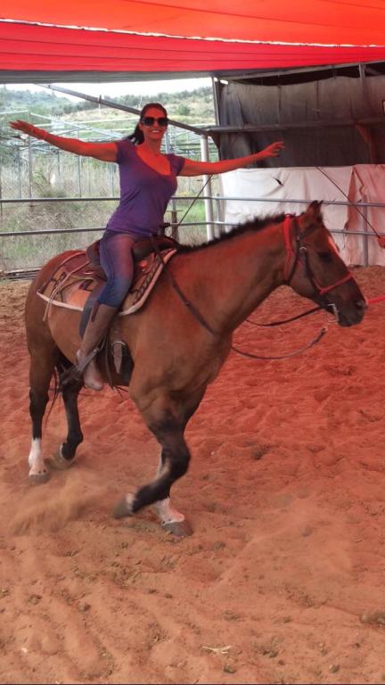 חוות תות חוות תות