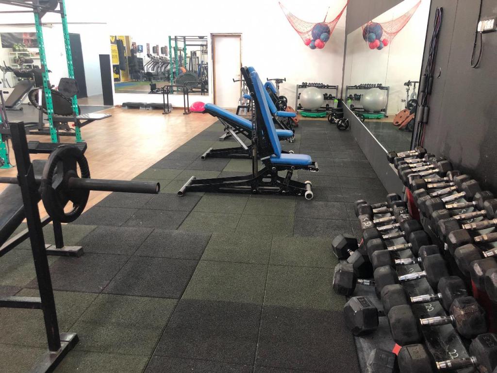 PERSONAL GYM PERSONAL GYM