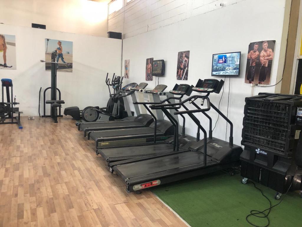 PERSONAL GYM PERSONAL GYM