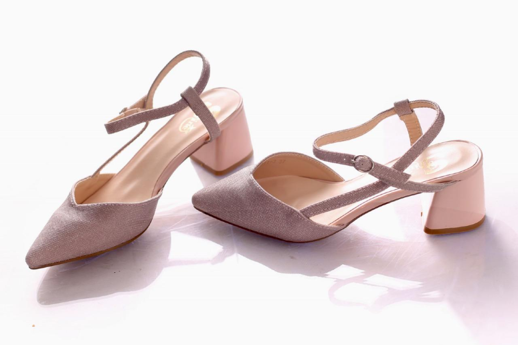 נעלי מרטי עודפים נעלי מרטי עודפים