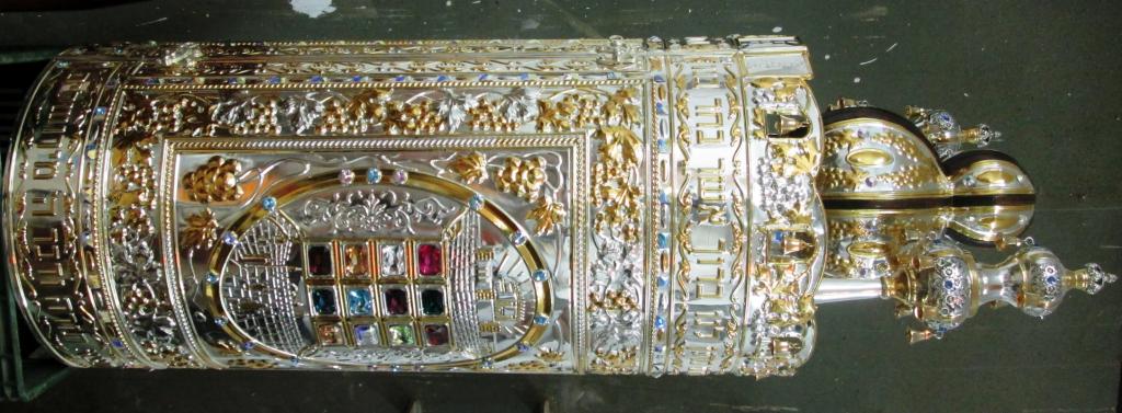 שוהם יודאיקה ייצור תיקים לספר תורה שוהם יודאיקה ייצור תיקים לספר תורה