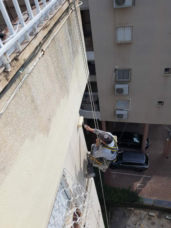 צוק עבודות בגובה צוק עבודות בגובה