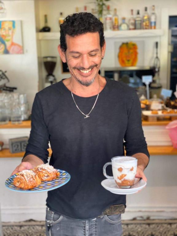 ליאתי cafe & restaurant ליאתי cafe & restaurant