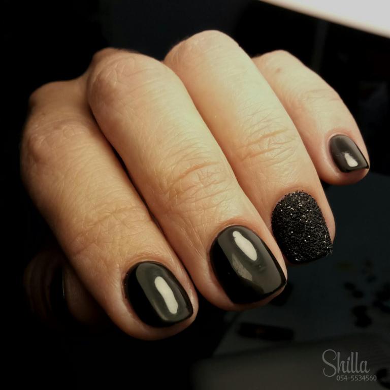 שילה עיצוב ציפורניים עד אלייך שילה עיצוב ציפורניים עד אלייך