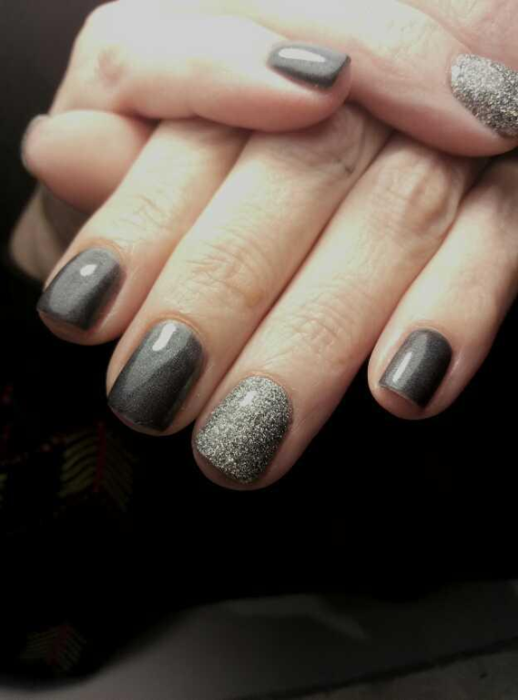 שילה עיצוב ציפורניים עד אלייך שילה עיצוב ציפורניים עד אלייך